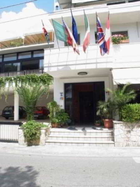 Hotel Degli Ulivi Castro  ภายนอก รูปภาพ