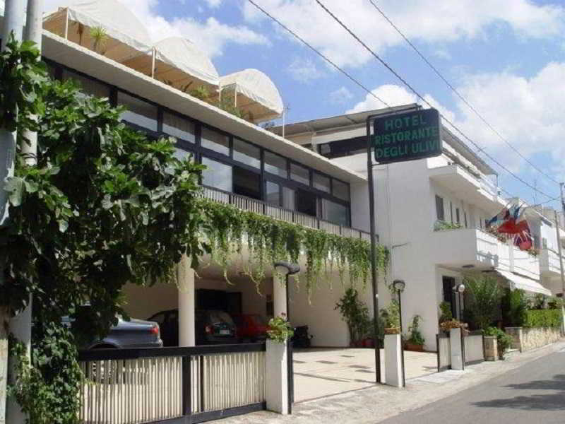 Hotel Degli Ulivi Castro  ภายนอก รูปภาพ
